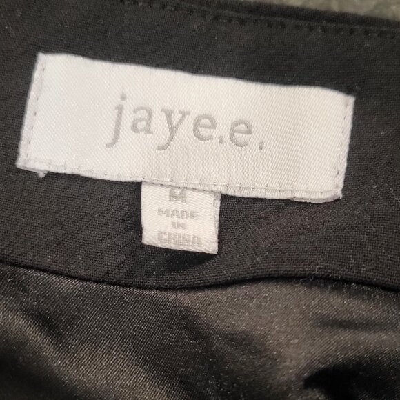 Jaye.e, size Medium Black Mini Skirt with Back Zipper (Gold) - Picture 4 of 6